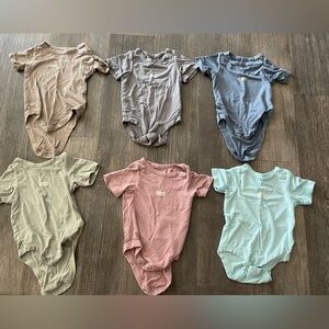 Kith onesie bundle size 0-3